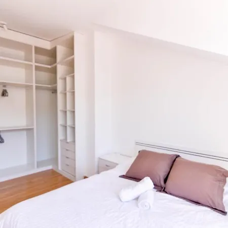 Luminoso Atico Apartment Mortera